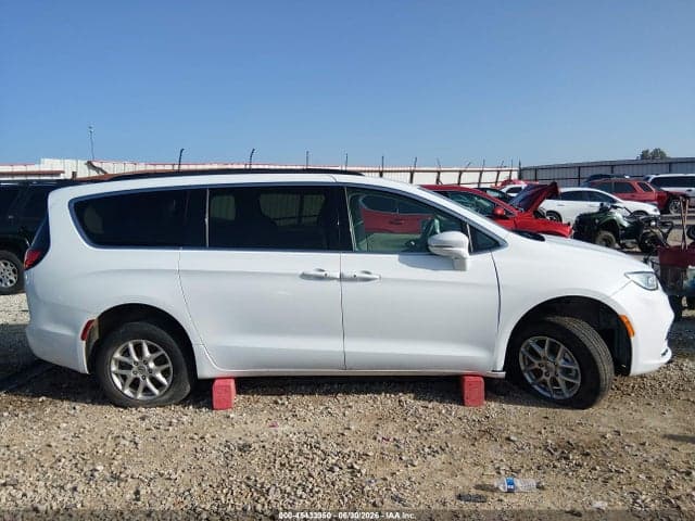 2022 CHRYSLER PACIFICA TOURING L 14