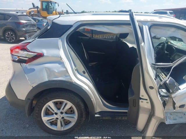 2019 NISSAN KICKS S 8