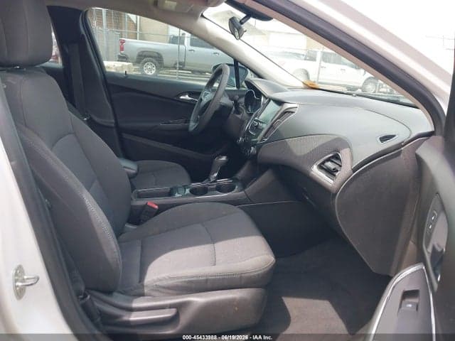 2018 CHEVROLET CRUZE LT AUTO 5