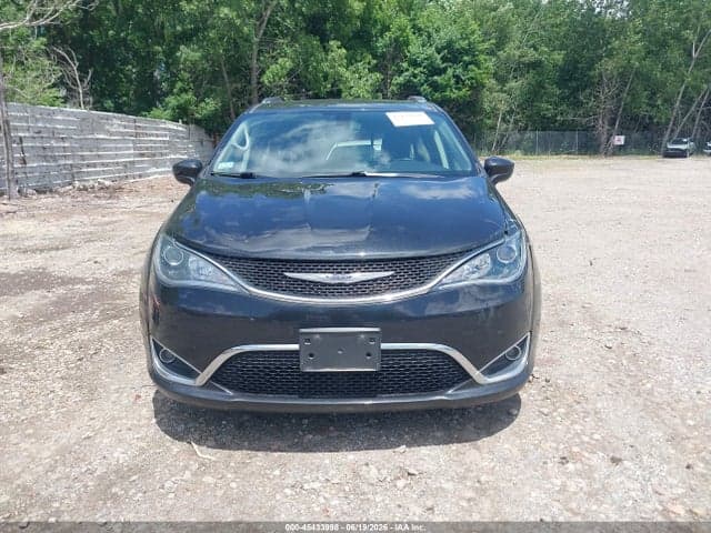 2020 CHRYSLER PACIFICA TOURING L 12