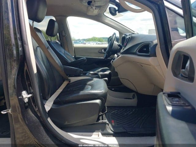 2020 CHRYSLER PACIFICA TOURING L 5