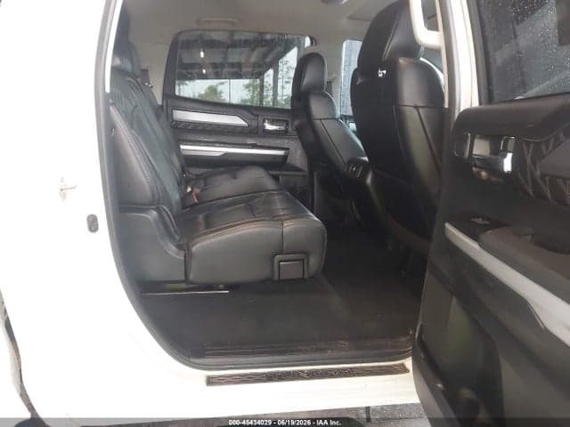 2017 TOYOTA TUNDRA PLATINUM 5.7L V8 8