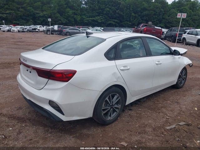 2023 KIA FORTE LXS 4