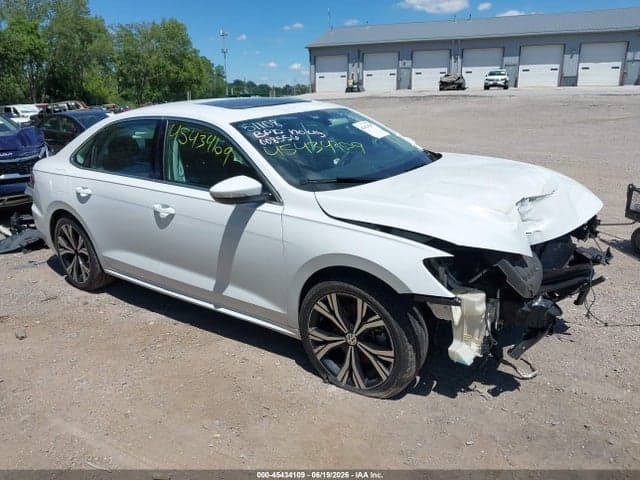 2022 VOLKSWAGEN PASSAT 2.0T SE