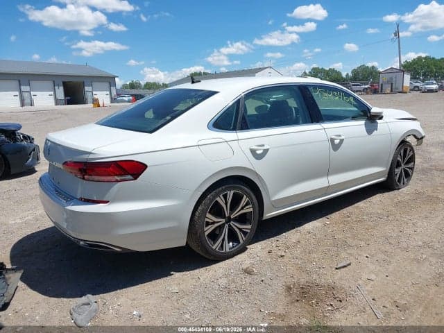 2022 VOLKSWAGEN PASSAT 2.0T SE 4