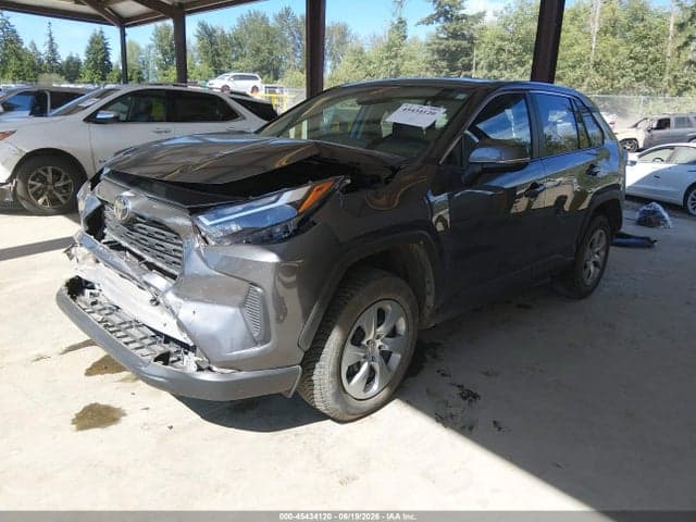 2023 TOYOTA RAV4 LE 2