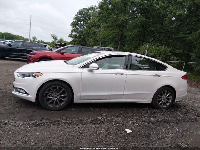2017 FORD FUSION SE 14