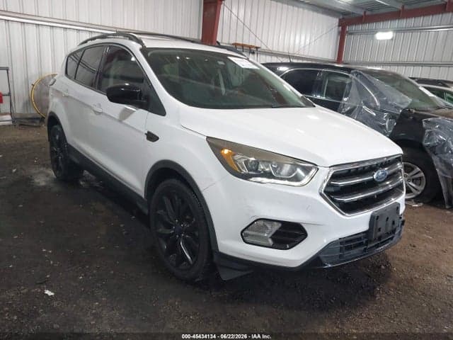 2018 FORD ESCAPE SE 1