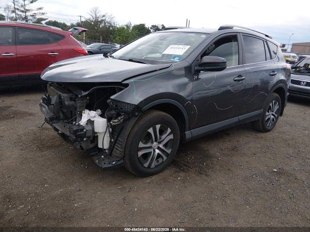 2018 TOYOTA RAV4 LE 2