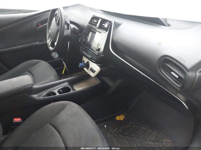 2017 TOYOTA PRIUS TWO 5