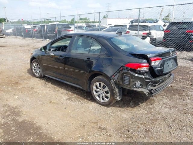 2026 TOYOTA COROLLA LE 3