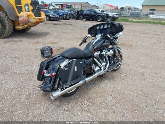 2020 HARLEY-DAVIDSON FLHX 4