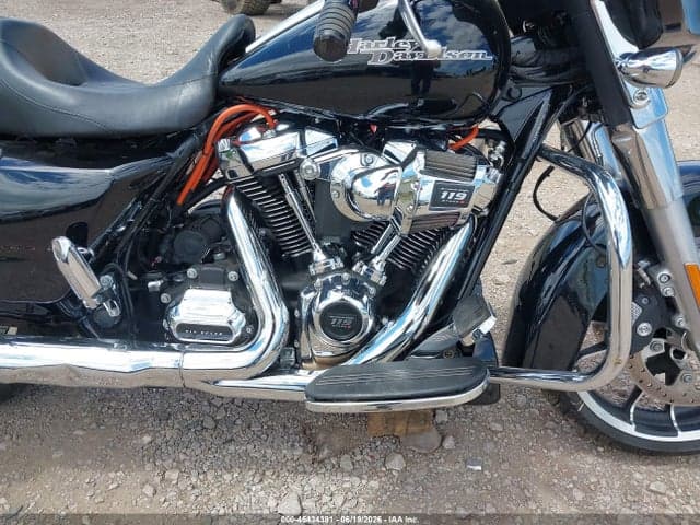 2020 HARLEY-DAVIDSON FLHX 8