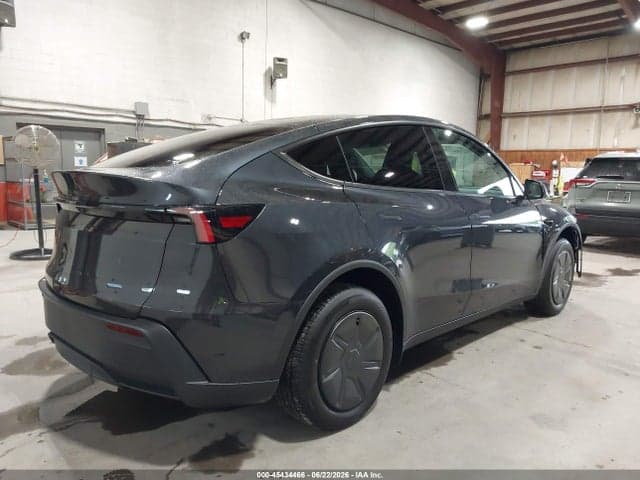 2026 TESLA MODEL Y 5