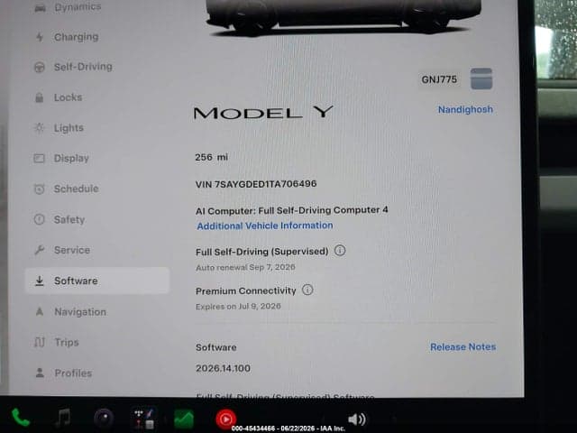 2026 TESLA MODEL Y 8