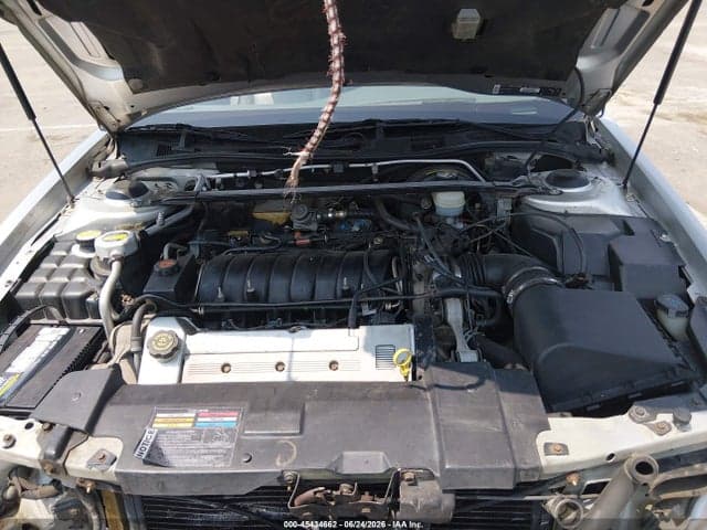2001 CADILLAC ELDORADO ESC 10
