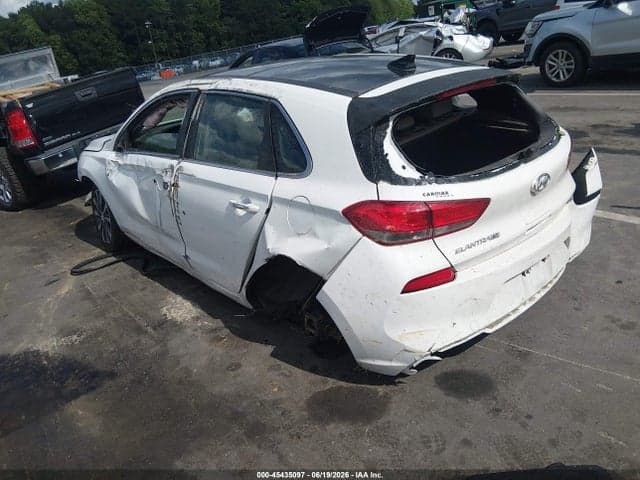 2020 HYUNDAI ELANTRA GT 3