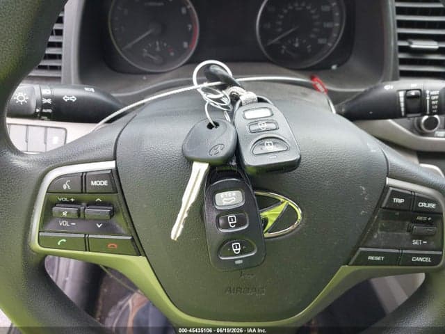 2017 HYUNDAI ELANTRA SE 11