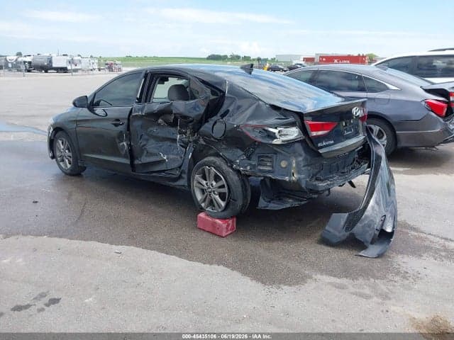 2017 HYUNDAI ELANTRA SE 3