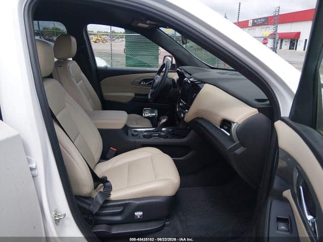 2023 CHEVROLET TRAVERSE FWD LT CLOTH 5