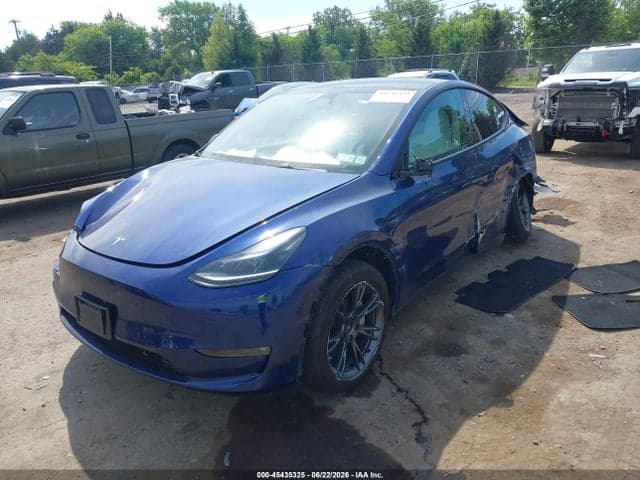 2024 TESLA MODEL Y 3