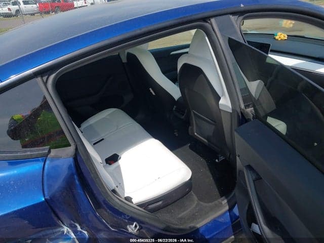 2024 TESLA MODEL Y 9