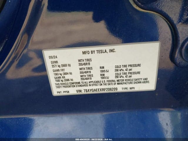 2024 TESLA MODEL Y 10