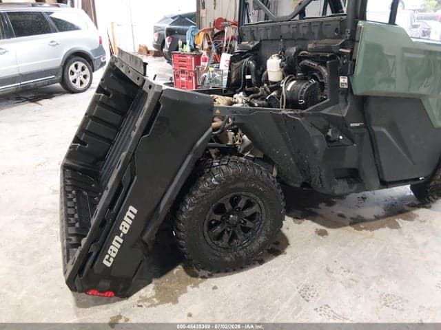 2025 CAN-AM DEFENDER DPS CAB HD9 4