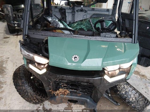 2025 CAN-AM DEFENDER DPS CAB HD9 5