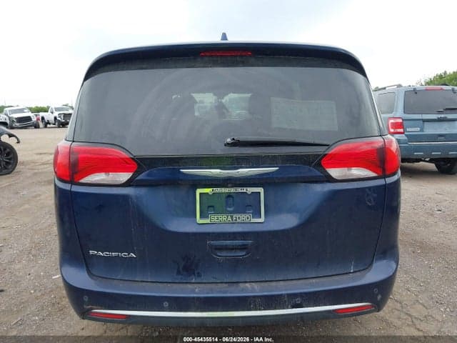 2018 CHRYSLER PACIFICA TOURING L 16