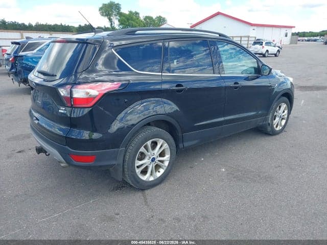 2017 FORD ESCAPE SE 4