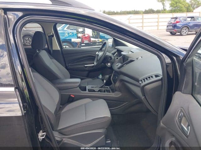 2017 FORD ESCAPE SE 5