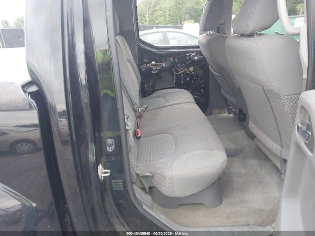 2017 NISSAN FRONTIER SV 8