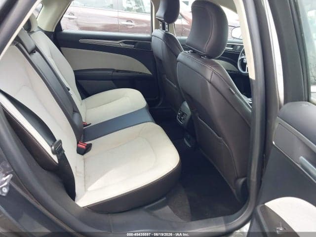 2019 FORD FUSION SE 8