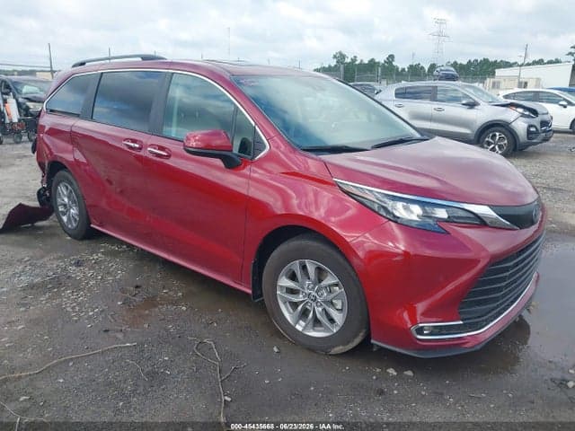 2024 TOYOTA SIENNA XLE 1