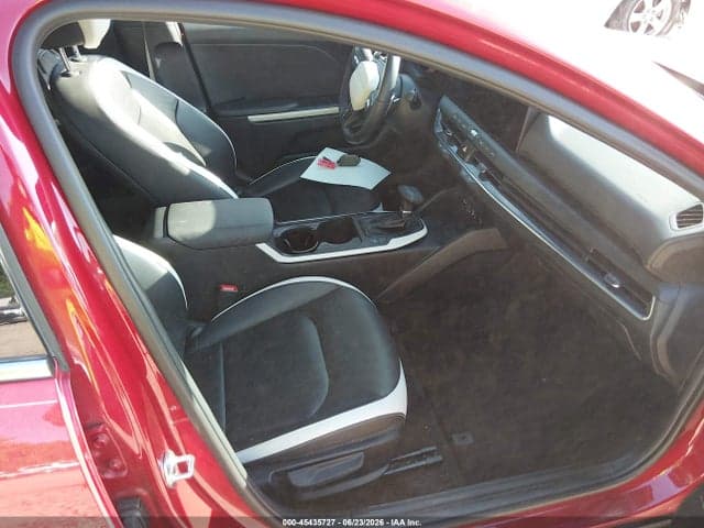 2025 KIA K4 GT-LINE 5
