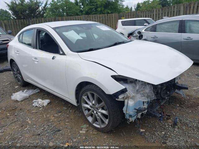 2018 MAZDA MAZDA3 TOURING