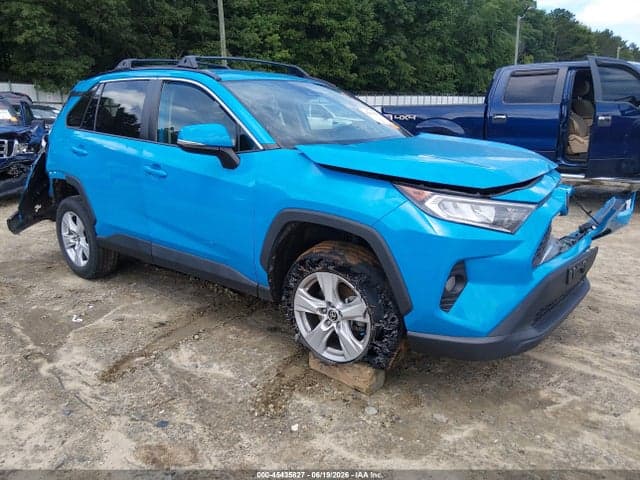 2021 TOYOTA RAV4 XLE 1