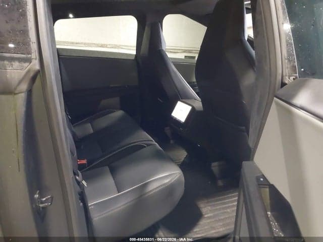2025 TESLA CYBERTRUCK ALL-WHEEL 9
