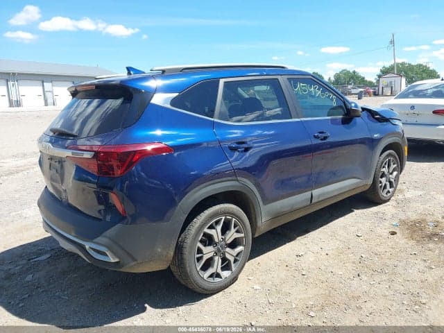 2022 KIA SELTOS EX 4