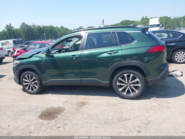2022 TOYOTA COROLLA CROSS XLE 15
