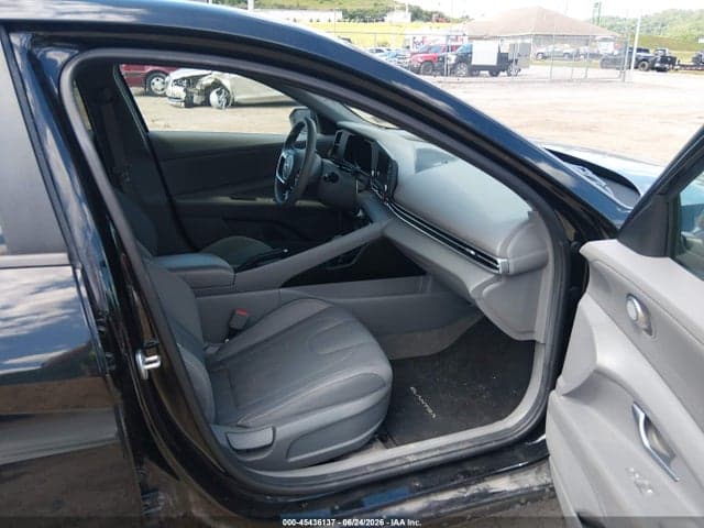 2023 HYUNDAI ELANTRA SEL 5