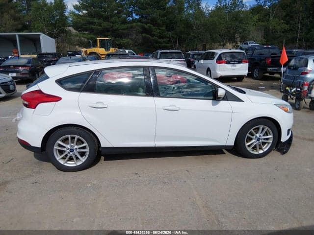 2017 FORD FOCUS SE 14