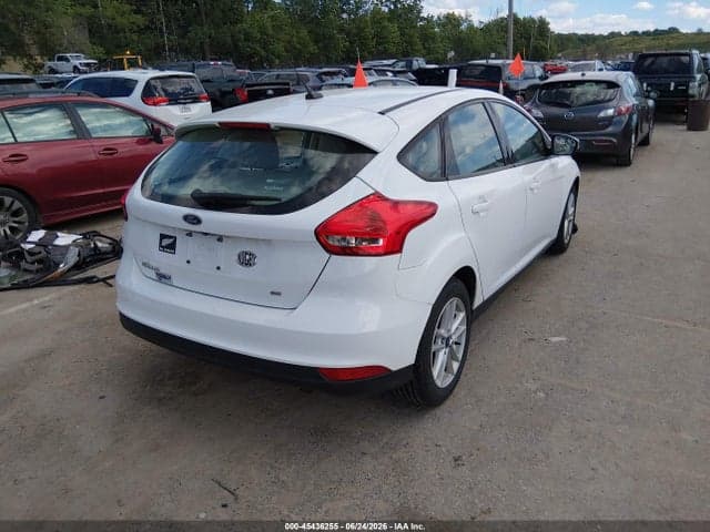 2017 FORD FOCUS SE 4