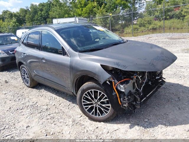 2024 FORD ESCAPE PHEV 1
