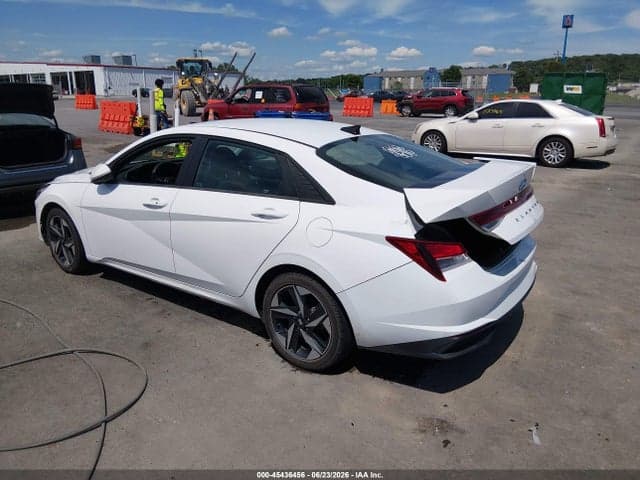 2023 HYUNDAI ELANTRA SEL 3
