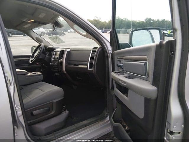 2019 RAM 1500 CLASSIC SLT 4X2 6'4 BOX 5