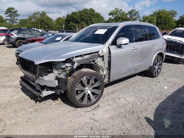 2021 VOLVO XC90 T6 2