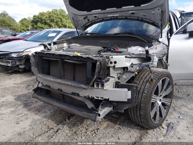 2021 VOLVO XC90 T6 6