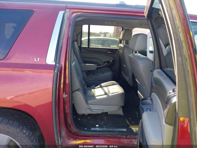 2017 CHEVROLET SUBURBAN LT 8